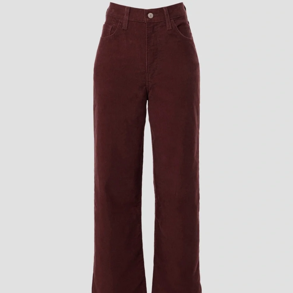 Levi's Ribcage Straight Ankle Jeans in Deep Burgundy Corduroy, 26 - Picture 4 of 13